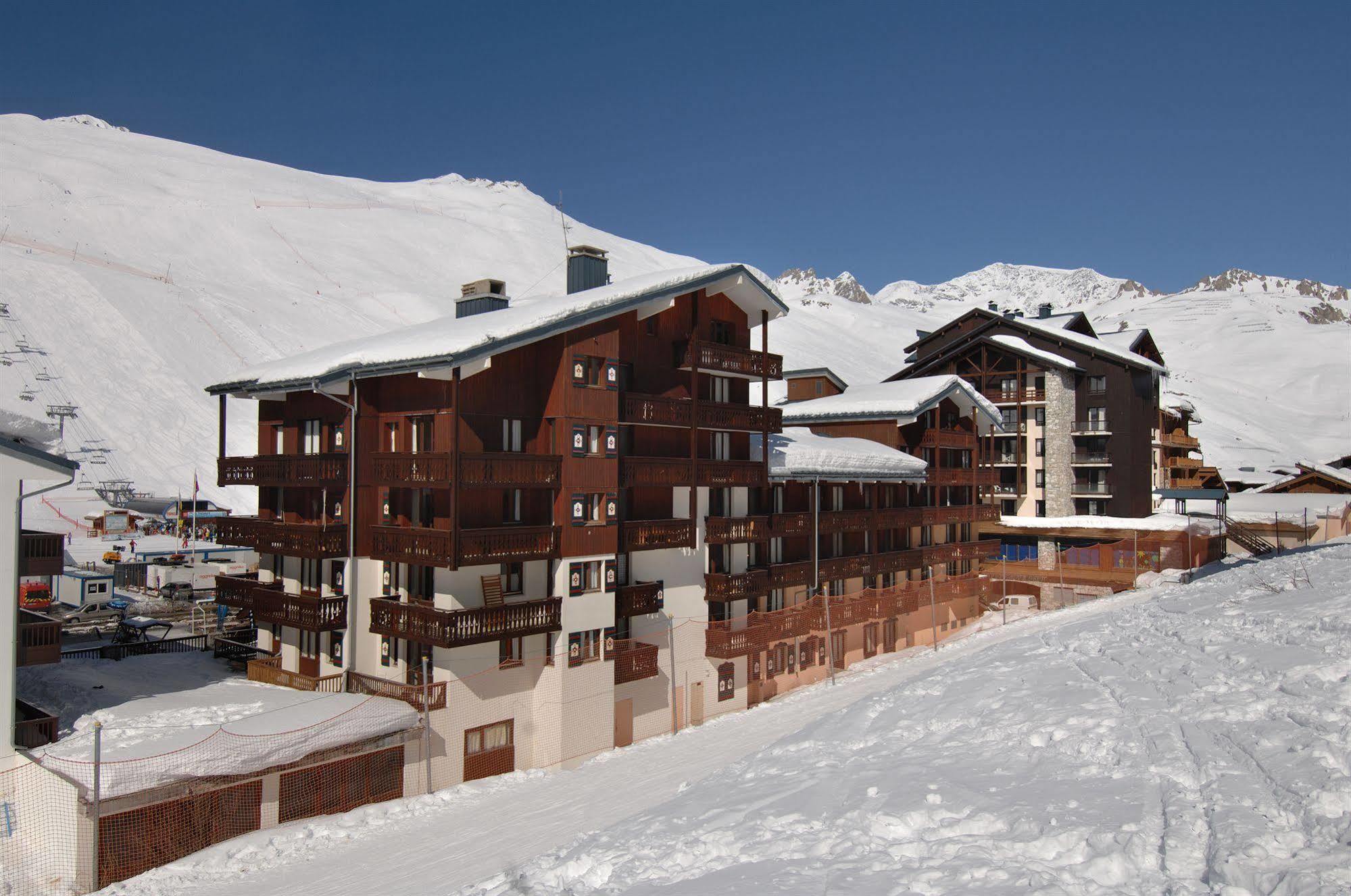 Residence Odalys Le Rond Point Des Pistes 티뉴 외부 사진
